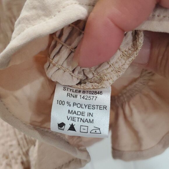 Blashe Tan Womans Ruffle Smocked Puff Sleeve Crop Top Size Large - Picture 3 of 5